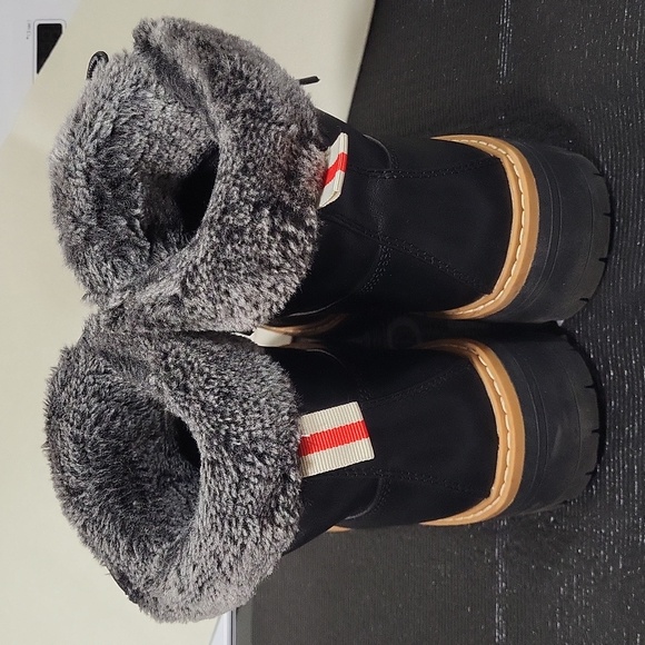 Anjou Femme Ladies' Lug Water-Resistant Hiker Style Boots ~ Size 7.5 Medium - Picture 6 of 16